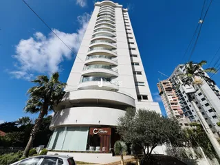 Fachada de um prédio residencial em Lajeado, Brasil.