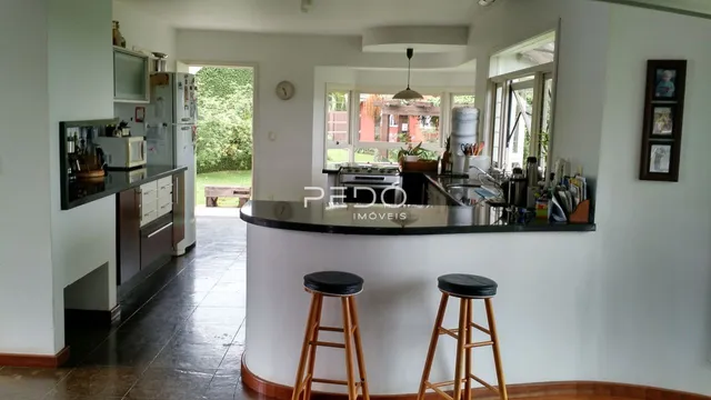 Casa com 4 dormitórios, foto 4