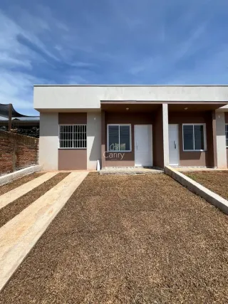 Casa geminada com 2 dormitórios, foto 1