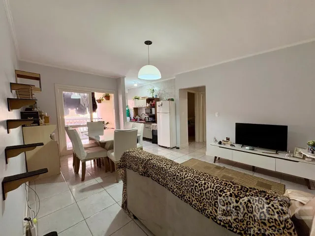 Apartamento com 2 dormitórios