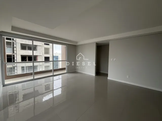 Apartamento com 3 dormitórios, foto 2