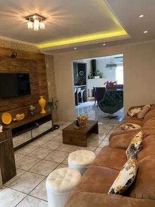 Casa com 4 dormitórios, foto 4