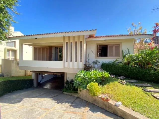 Casa com 3 dormitórios
