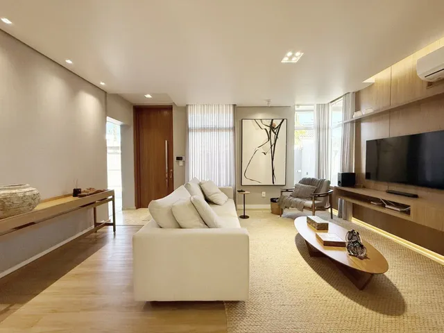 Casa com 3 dormitórios