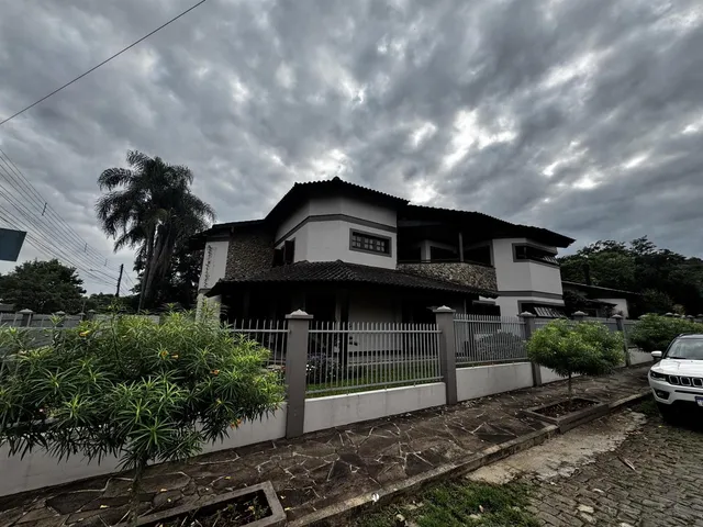 Casa com 5 dormitórios, foto 3