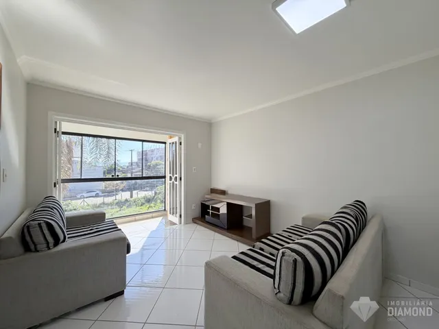 Apartamento com 2 dormitórios, foto 2