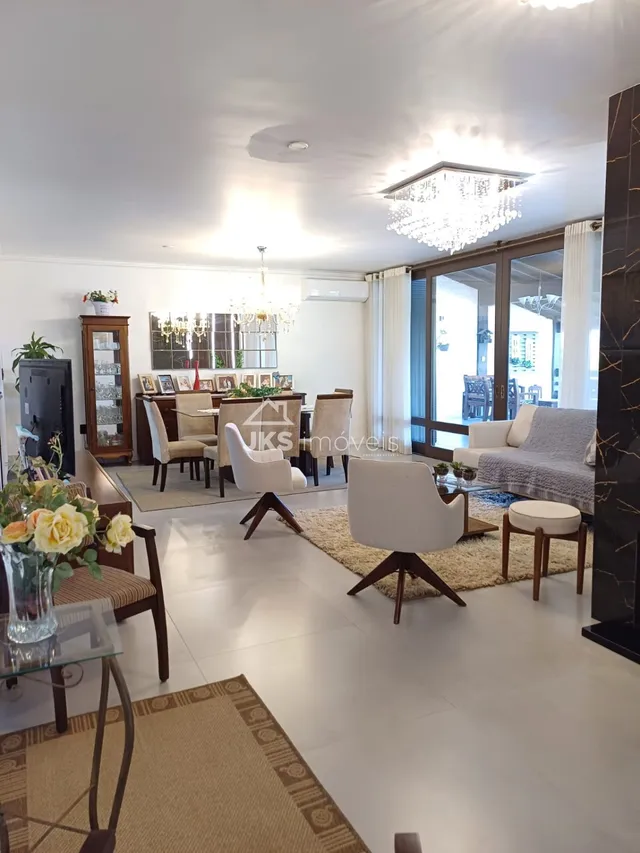Casa com 5 dormitórios, foto 4