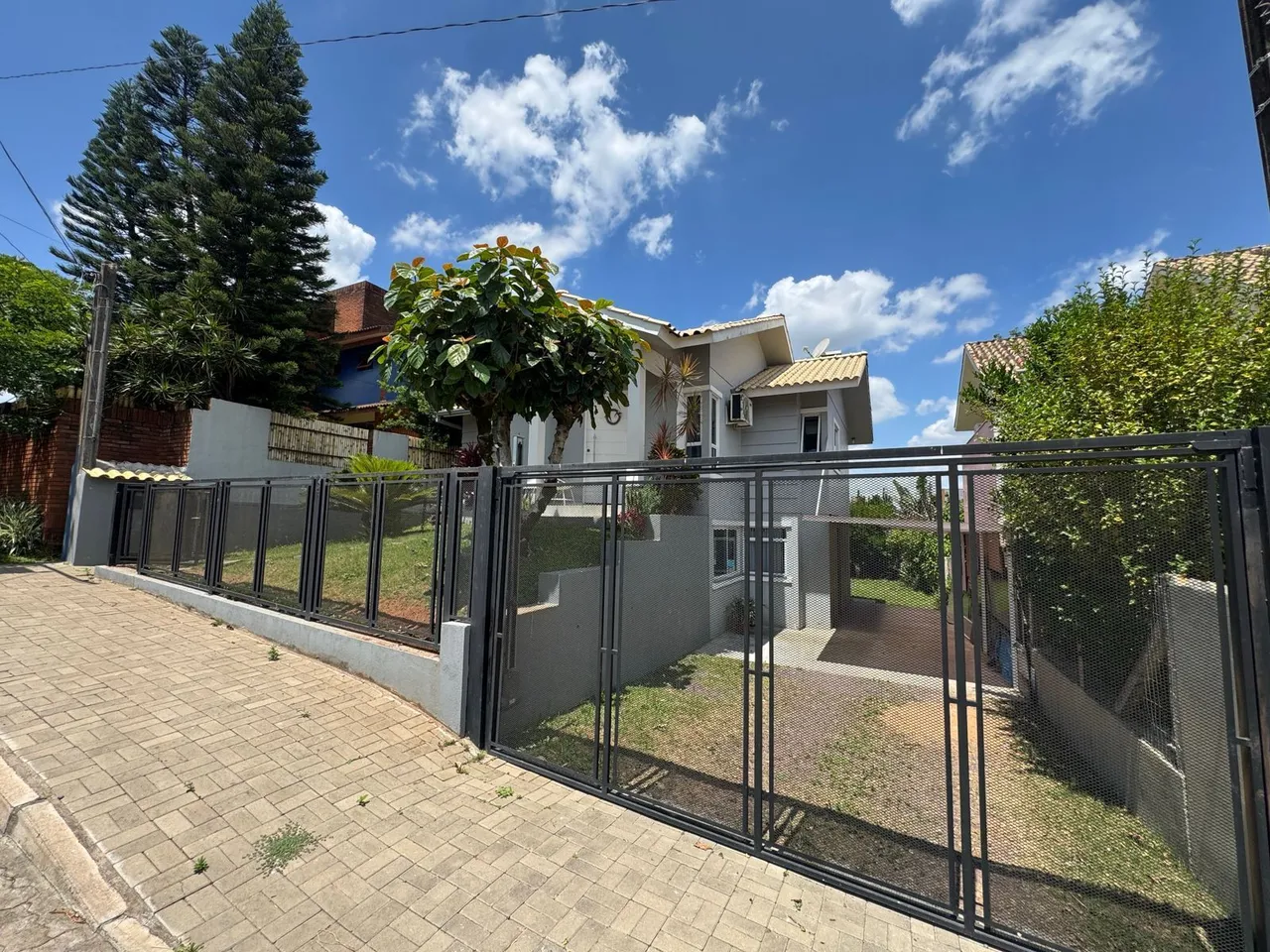 Casa com 3 dormitórios, foto 1