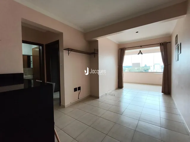 Apartamento com 1 dormitório