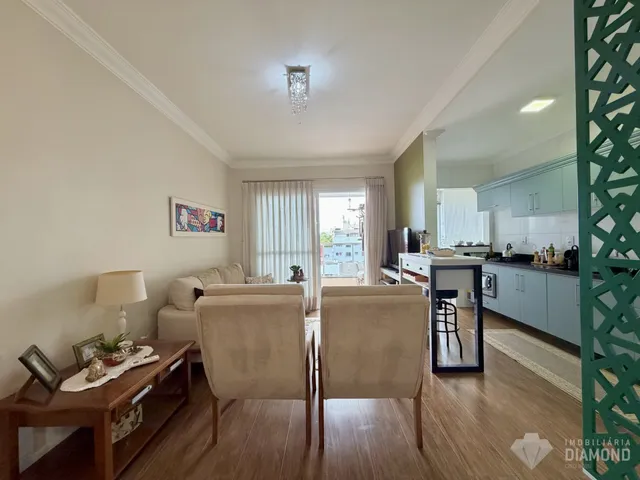 Apartamento com 3 dormitórios, foto 2