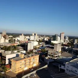 Vista aérea de um horizonte urbano em Lajeado, Brasil.