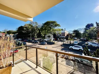Vista da rua e propriedades em Lajeado, Brasil.