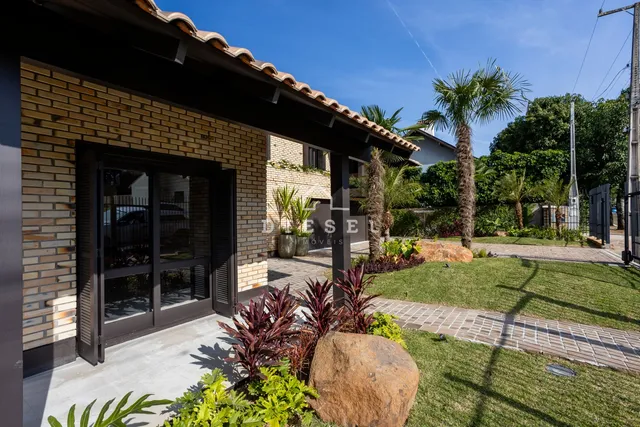 Casa com 4 dormitórios, foto 2