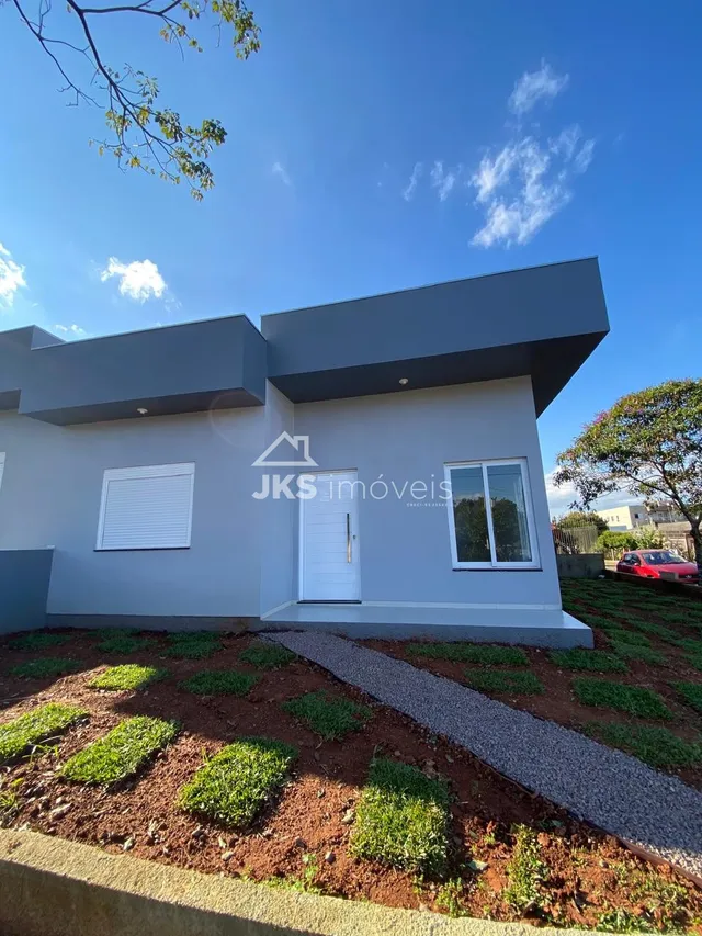 Casa geminada com 2 dormitórios