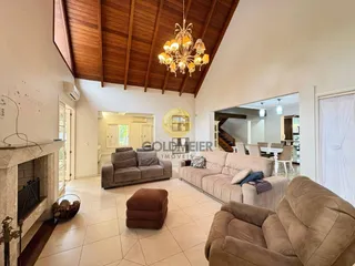 Casa com 4 dormitórios, foto 3