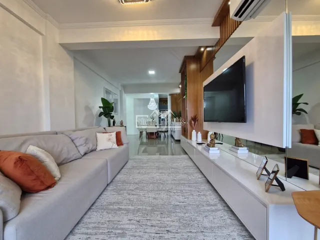 Apartamento com 2 dormitórios