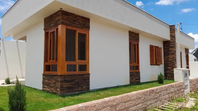 Casa geminada com 2 dormitórios
