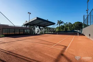Imagem de uma quadra esportiva externa em Lajeado, Brasil.