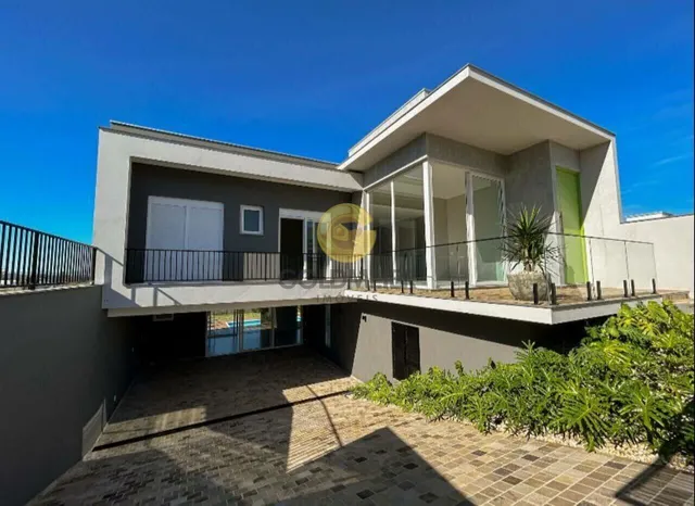 Casa com 3 dormitórios
