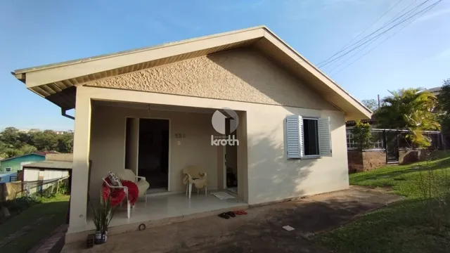 Casa com 2 dormitórios