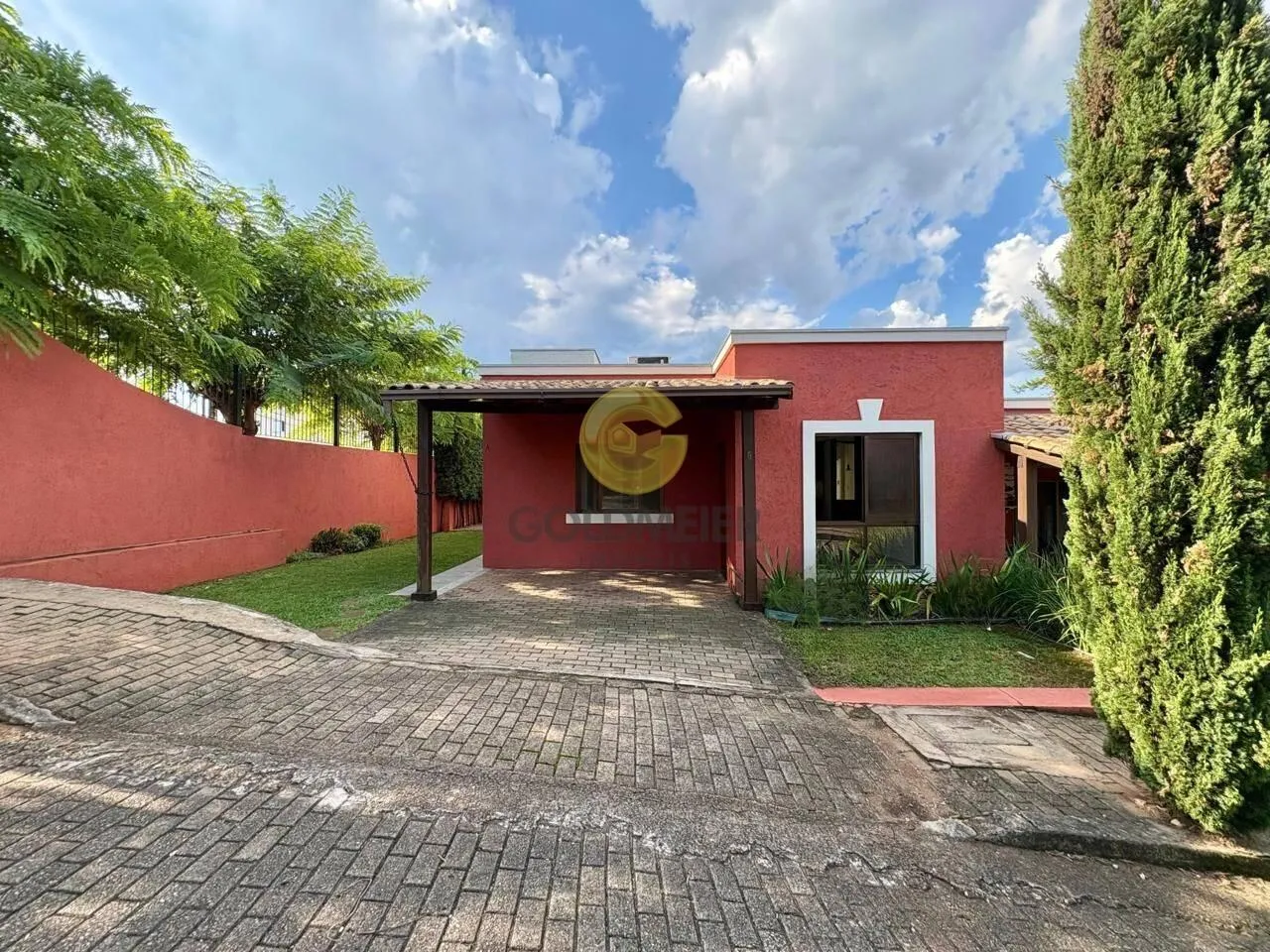 Casa com 3 dormitórios, foto 1
