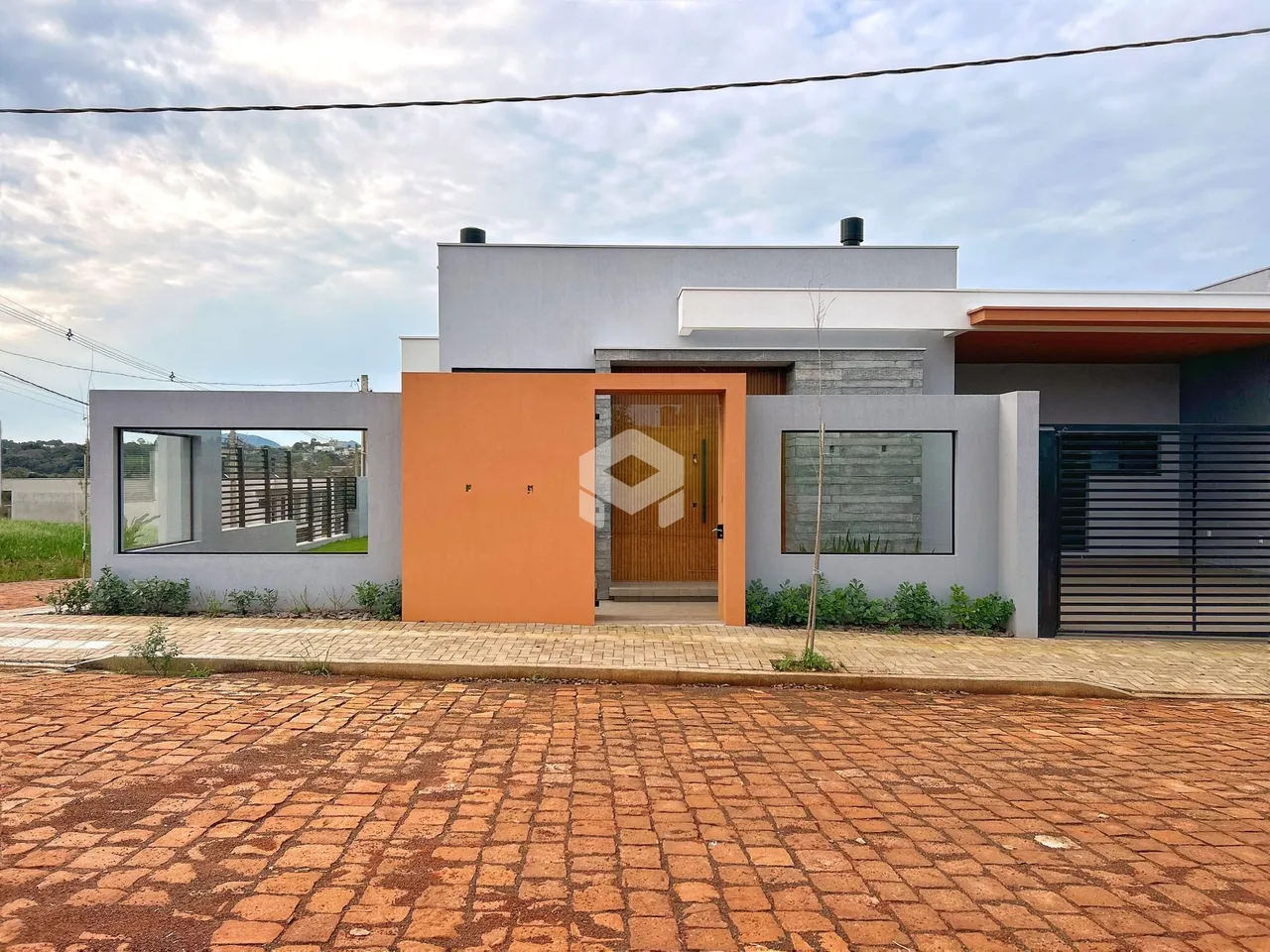 Casa geminada com 3 dormitórios, foto 1