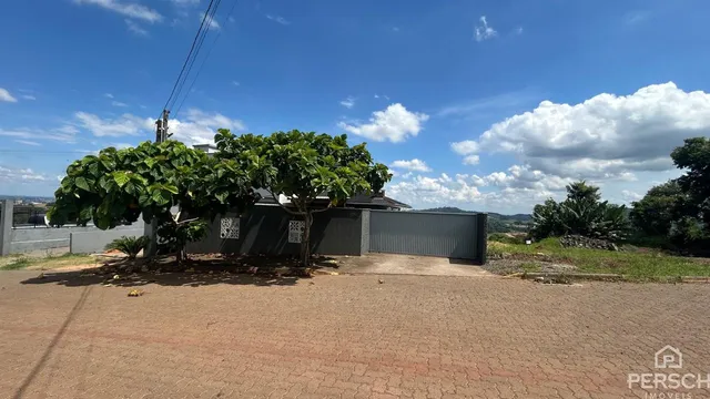 Casa com 1 dormitório