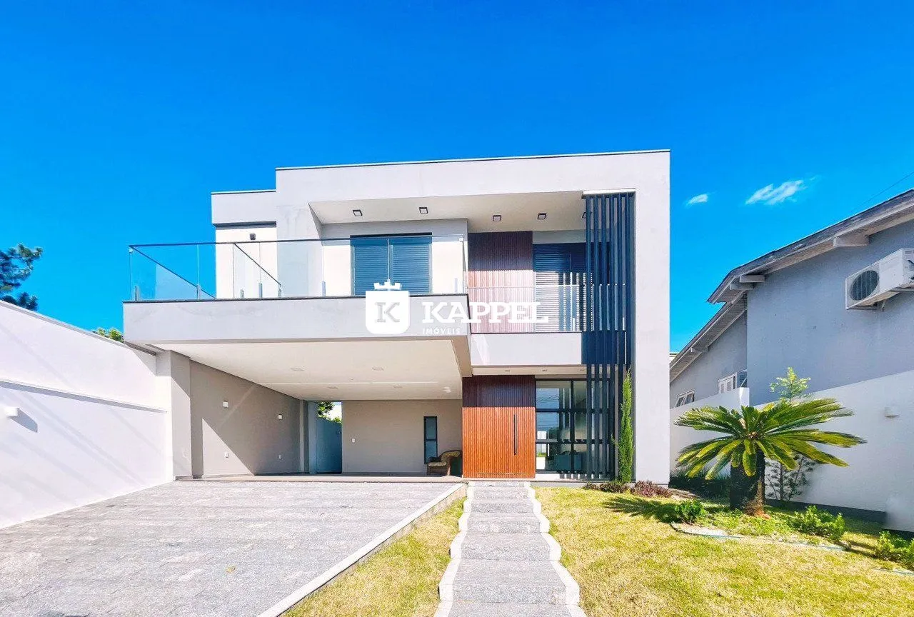 Fachada moderna de uma residência em Lajeado, Brasil.