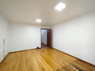 Apartamento com 3 dormitórios, foto 2