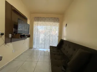 Casa geminada com 2 dormitórios, foto 2
