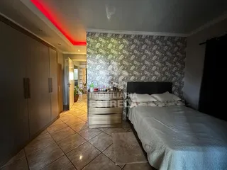 Casa com 4 dormitórios, foto 12