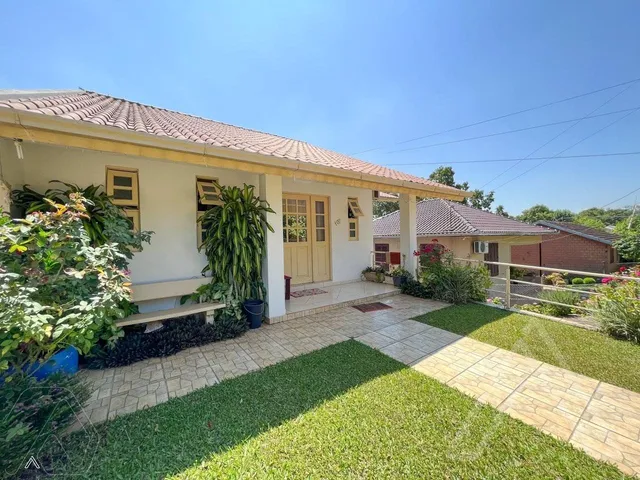 Casa com 3 dormitórios, foto 2