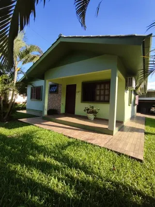 Casa com 2 dormitórios