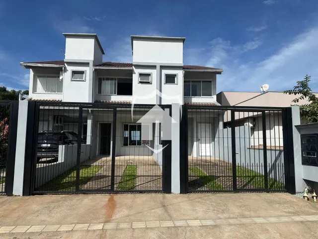 Sobrado com 2 dormitórios
