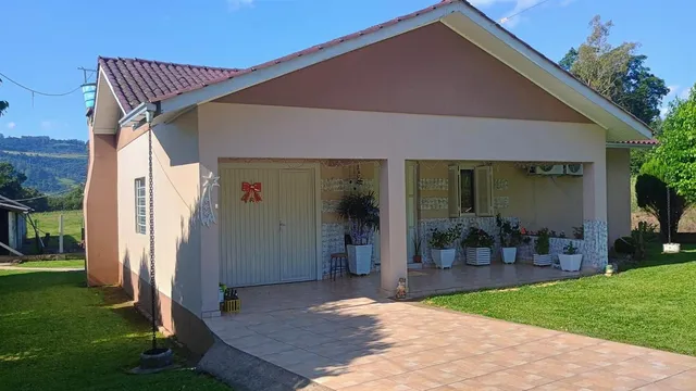 Área rural com 3 dormitórios