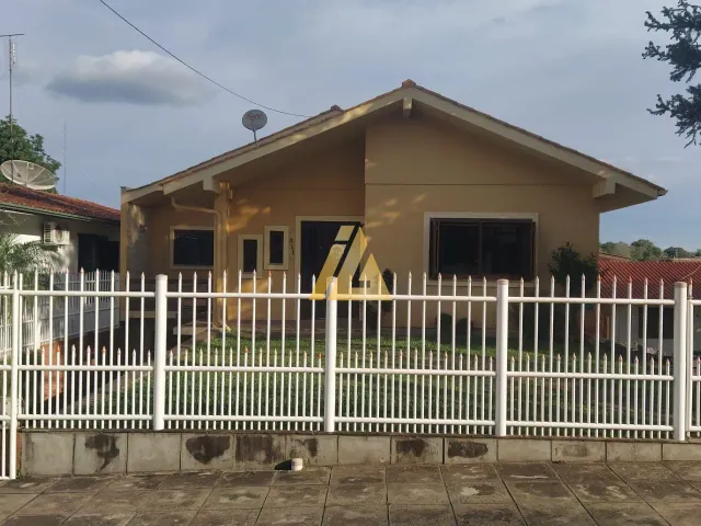 Casa com 5 dormitórios