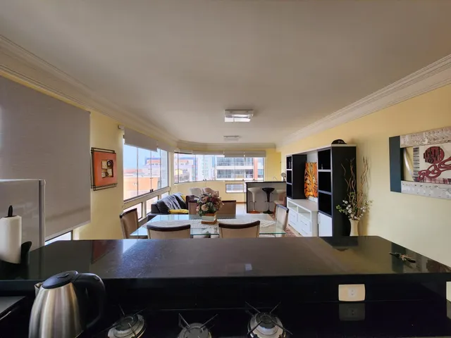 Apartamento com 3 dormitórios, foto 2