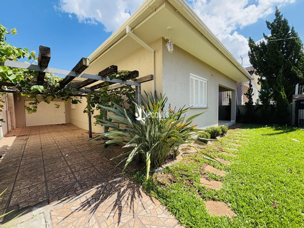 Casa com 3 dormitórios, foto 1