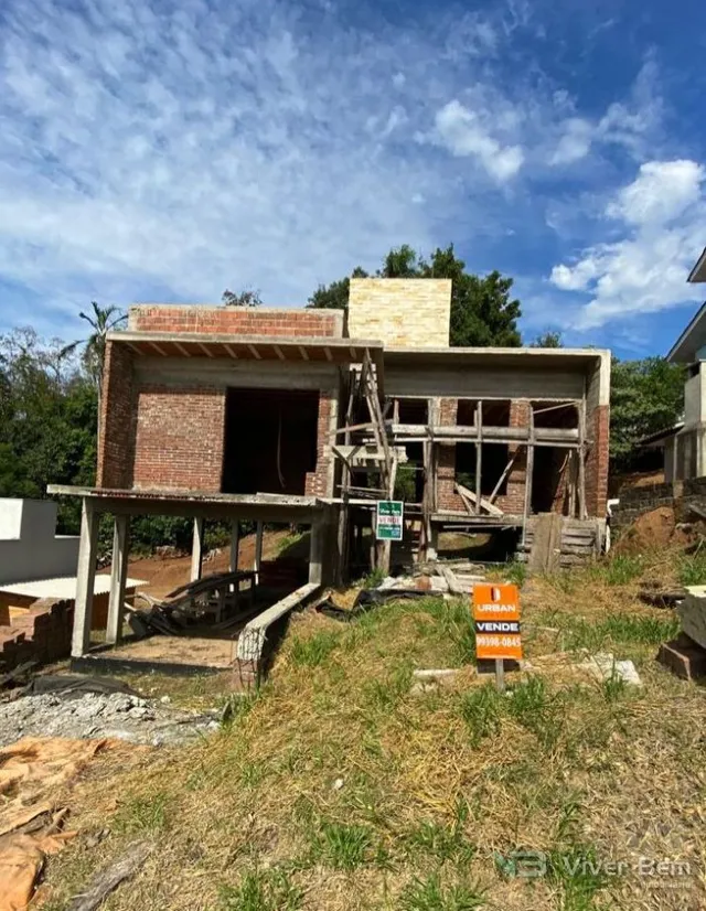 Casa com 2 dormitórios