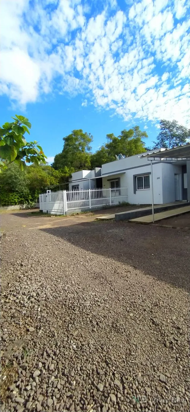 Casa geminada com 2 dormitórios