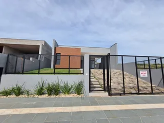Casa com 3 dormitórios, foto 1