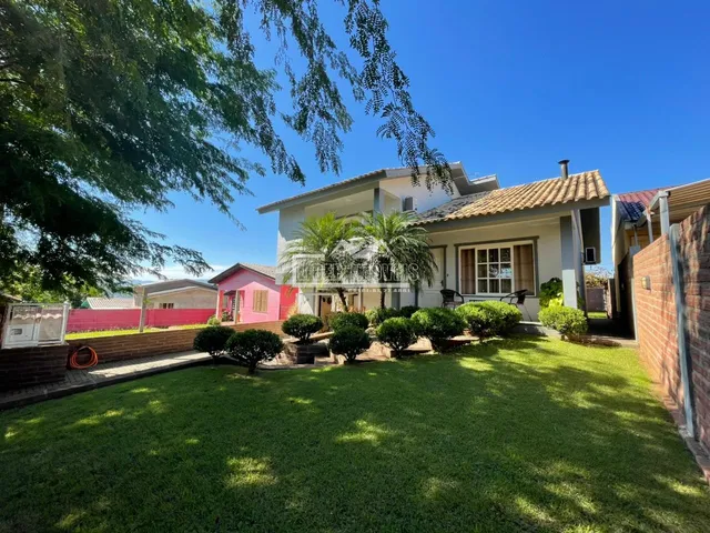 Casa com 3 dormitórios