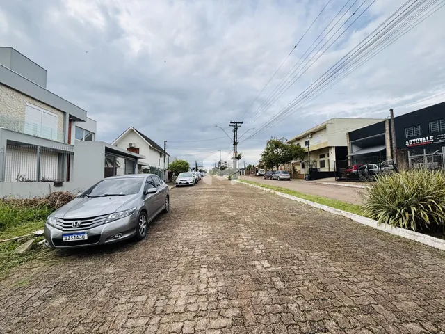 Vista da rua e fachada de uma propriedade em Lajeado, Brasil.