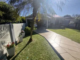 Casa com 5 dormitórios, foto 3
