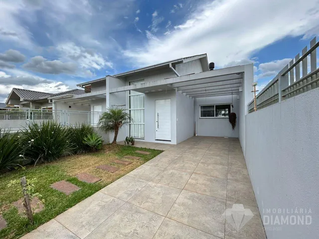 Casa geminada com 2 dormitórios