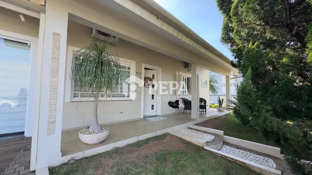 Casa com 3 dormitórios