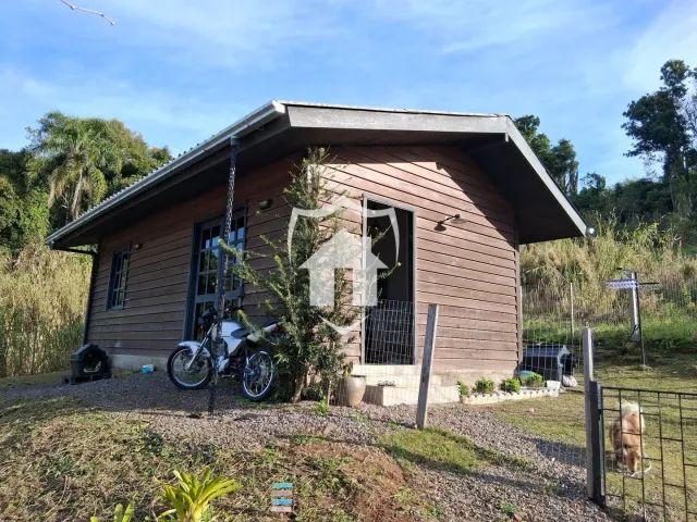 Casa com 1 dormitório