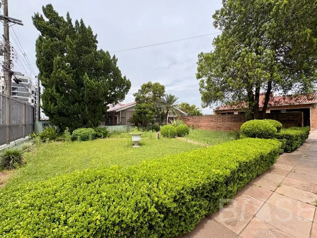 Casa com 4 dormitórios, foto 2