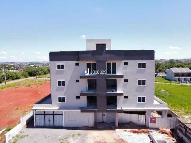 Fachada de um imóvel residencial moderno em Lajeado, Brasil.