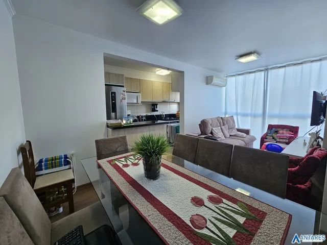 Apartamento com 2 dormitórios